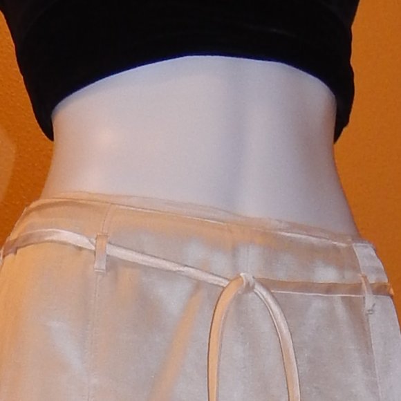 LILLY PULITZER size 2 Pearl Satin Skirt - Picture 4 of 9